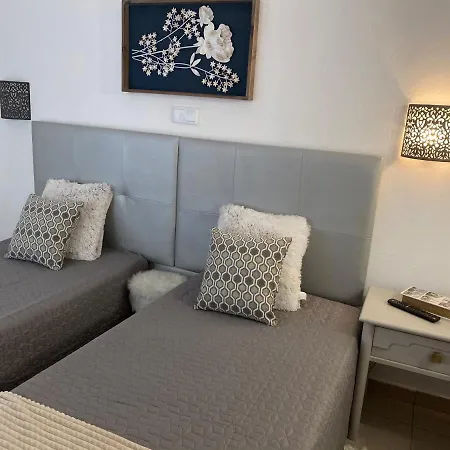 House Praia Rocha * Portimao